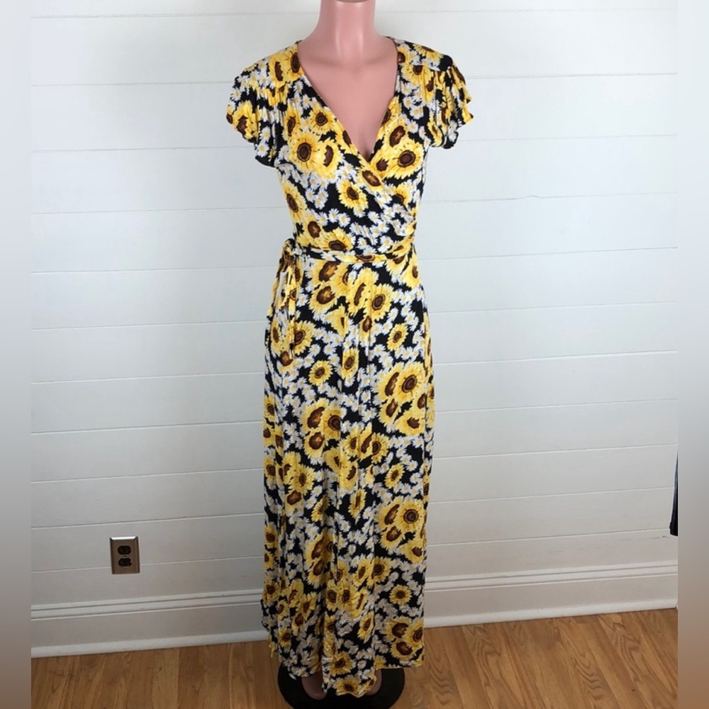 Eva Mendes New York & Co Sunflower wrap maxi dress XS (fits Sm)